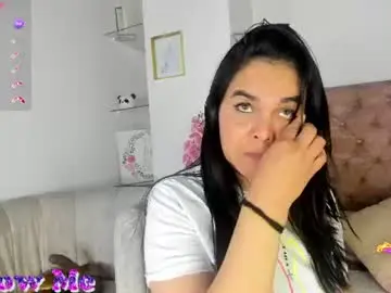 Chaturbate Sex Cam of laura_hotties