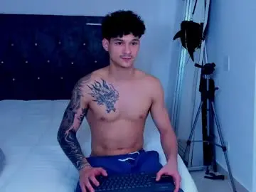 Chaturbate Live Porn of morthy_downey