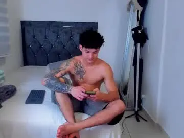 Chaturbate Live Sex of morthy_downey