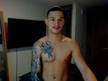 Chaturbate Live Sex Cam of morthy_downey