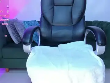 Chaturbate Free Porn Cam of raven_reyes7