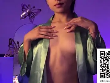 Chaturbate Free Porn Cam of sweet_littleee