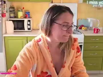 Chaturbate Live Sex Cam of lissa_charmingmilf