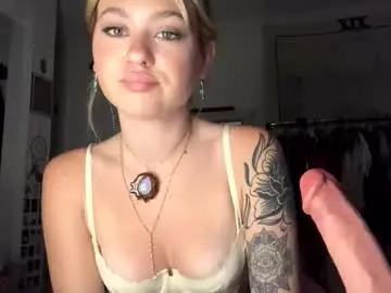 Chaturbate Adult Webcam of peachesncreampiezz