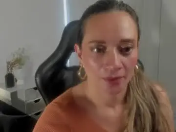 Chaturbate Best live sex cam show of rebeckasalvatore
