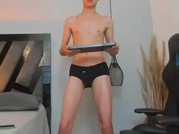 Chaturbate Live Sex Cam of sam_restwood