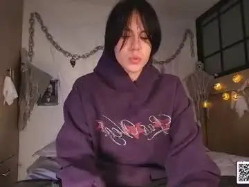 Chaturbate Free Live Porn of daphne_and_roger_