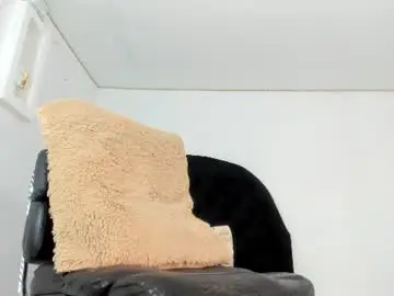 Chaturbate Nude Webcam of mia_hornny_
