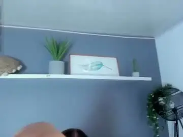 Chaturbate Live Sex Cam of emma_spicy_