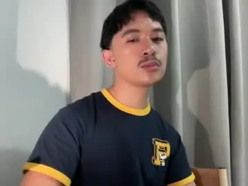 Chaturbate Live Sex Cam of sweetguy102103