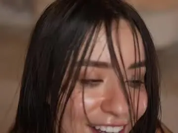 Chaturbate Free Live Porn of emyii