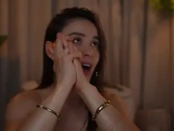 Chaturbate Free Porn Cam of emyii