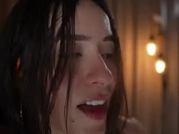 Chaturbate Live Porn of emyii