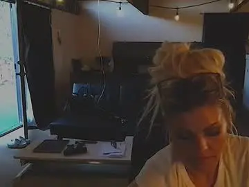 Chaturbate Best live sex cam show of honeybuhnny