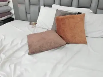 Chaturbate Free Live Porn of esmeralda_jenn11
