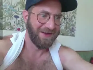 Chaturbate Sex Cam of hairyfitguy444