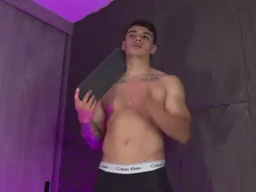 Chaturbate Live Sex Cam of joseph__boy
