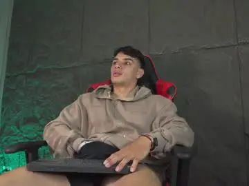 Chaturbate Sex Cam of joseph__boy