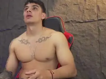 Chaturbate Live Sex Cam of joseph__boy