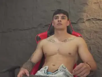 Chaturbate Free Porn Cam of joseph__boy