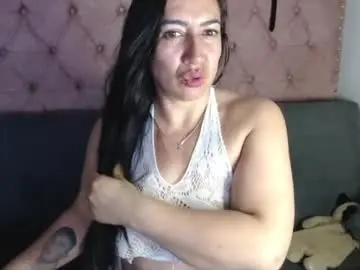 Chaturbate Watch Live Sex Cams of misslucyy1