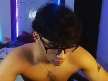 Chaturbate Live Porn of mr_yisuz