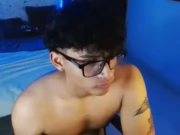 Chaturbate Watch Live Sex Cams of mr_yisuz