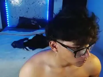 Chaturbate Private Sex Chat of mr_yisuz
