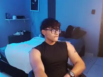 Chaturbate Free Porn Cam of mr_yisuz