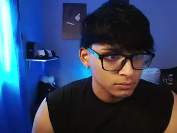 Chaturbate Live Porn of mr_yisuz