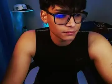 Chaturbate Adult Video Chat of mr_yisuz