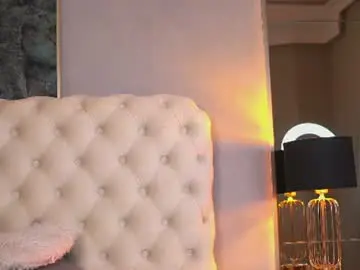 Chaturbate Best live sex cam show of nouramalvi