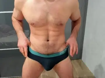 Chaturbate Live Sex Cam of aleks_brown