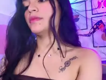 Chaturbate Nude Webcam of maddie_t18