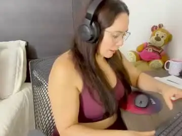 Chaturbate Best live sex cam show of nathalyrae41