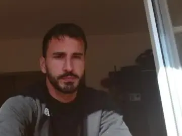 Chaturbate Nude Webcam of hornyasfuckk33