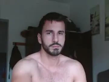 Chaturbate Live Sex Cam of hornyasfuckk33