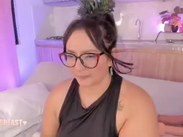 Chaturbate Nude Webcam of ivannabreastoficial