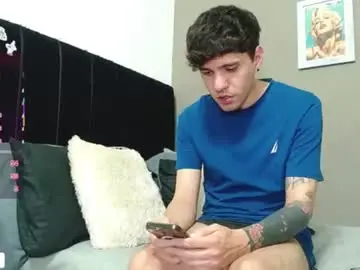 Chaturbate Live Porn of matteo12_
