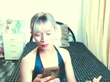Chaturbate Live Sex Cam of sexy_yllona