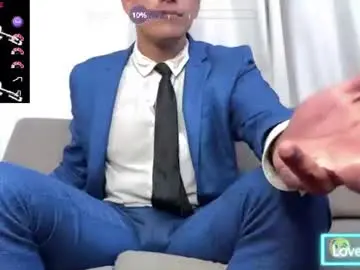 Chaturbate Best live sex cam show of tom_blunt96