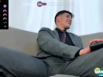 Chaturbate Sex Cam of tom_blunt96