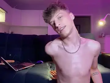 Chaturbate Live Porn of andytwinkkk