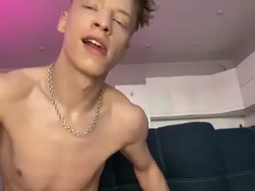 Chaturbate Free Live Porn of andytwinkkk