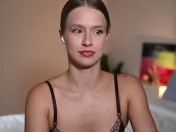 Chaturbate Watch Live Sex Cams of ella_twinkle