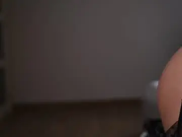 Chaturbate Live Porn of ella_twinkle