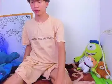 Chaturbate Sex Chat of ely_king