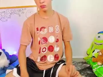 Chaturbate Adult Video Chat of ely_king