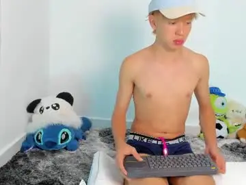 Chaturbate Adult Video Chat of ely_king
