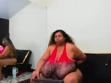 Chaturbate Live Sex of lynn_and_esteban